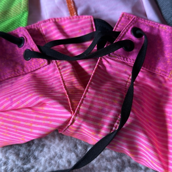 Hurley Men's Pink and Orange Swim Shorts - Picture 6 of 7